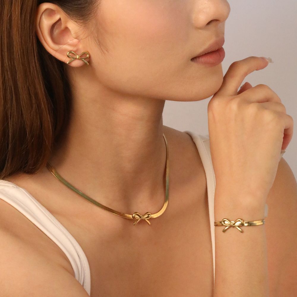 Set-Collar-y-Aretes-Lazo-Waterproof-2.jpg