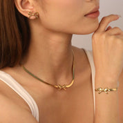 Set Collar y Aretes Lazo Waterproof