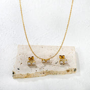 Set Lucy Collar y Aretes Waterproof