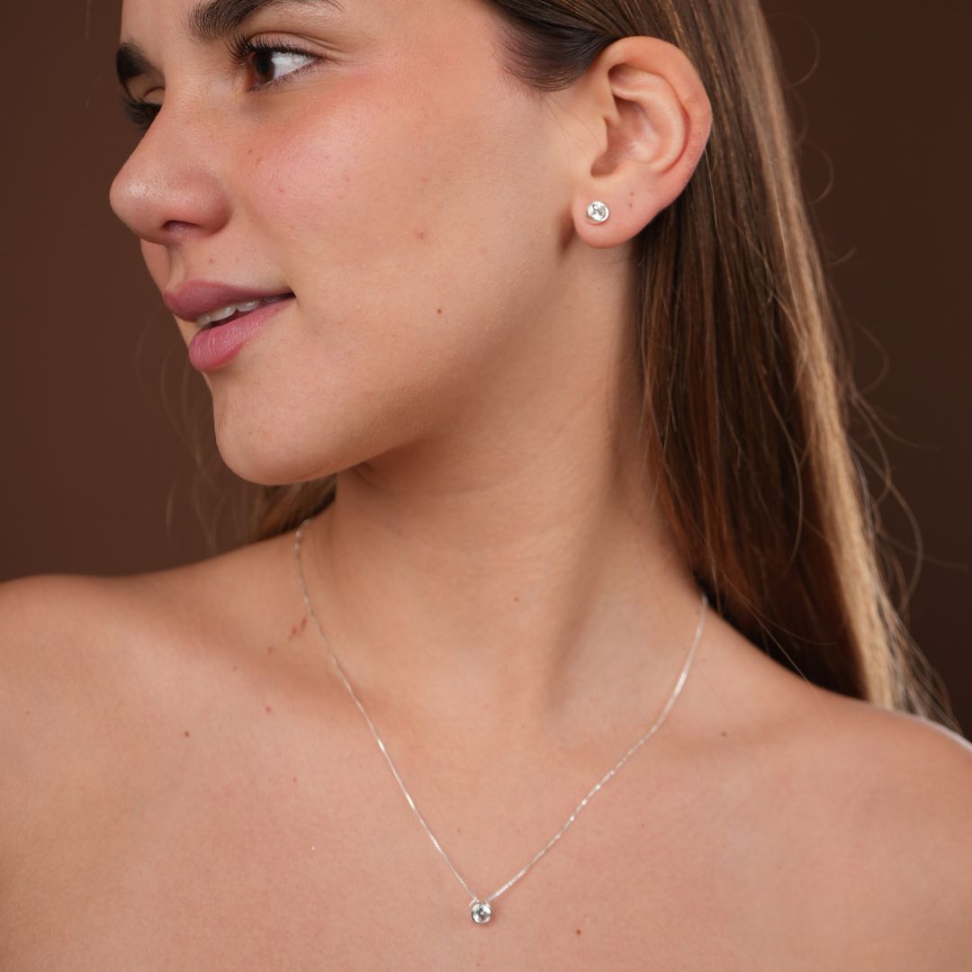 Set-de-Collar-y-Aretes-Punto-De_Luz-Plata_925-5.jpg