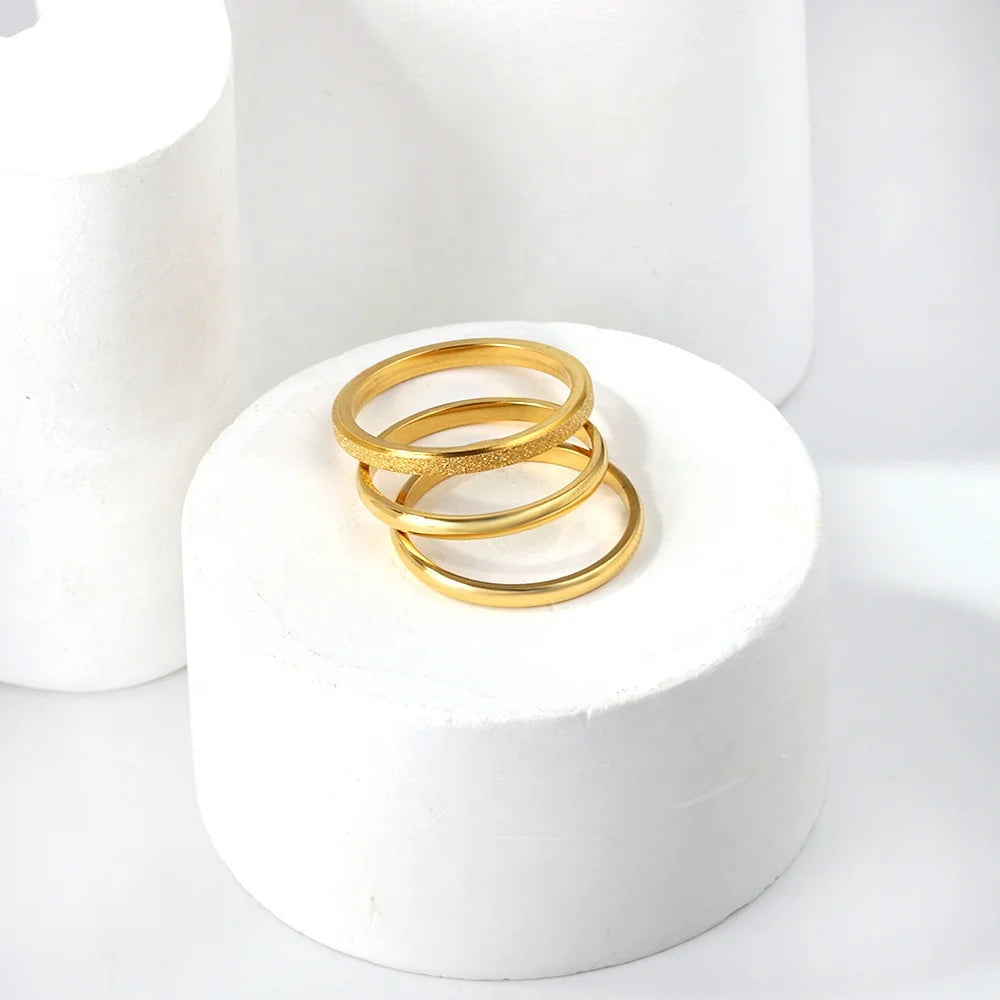 Set de 3 Anillos Cecilia Waterproof - Joya en acero inoxidable enchapado en oro 18k - D'Merys