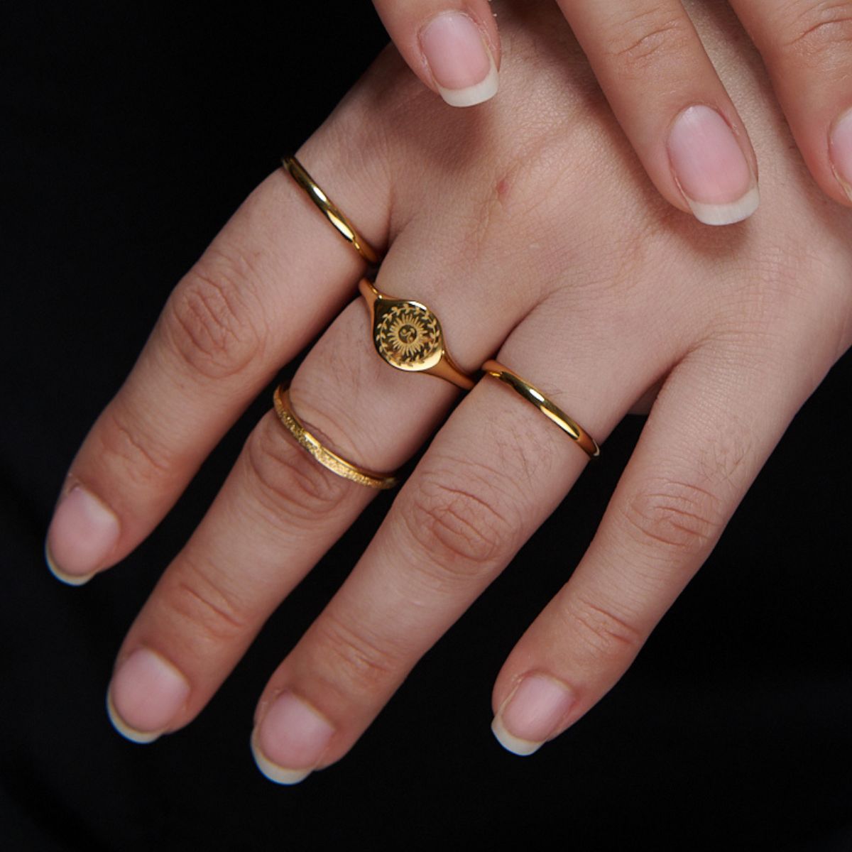 Set de 3 Anillos Cecilia Waterproof - Joya en acero inoxidable enchapado en oro 18k - D'Merys