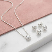 Set de Collar y Aretes Punto De Luz Plata 925 - Joya en plata 925 - AZZIA JOYERIA