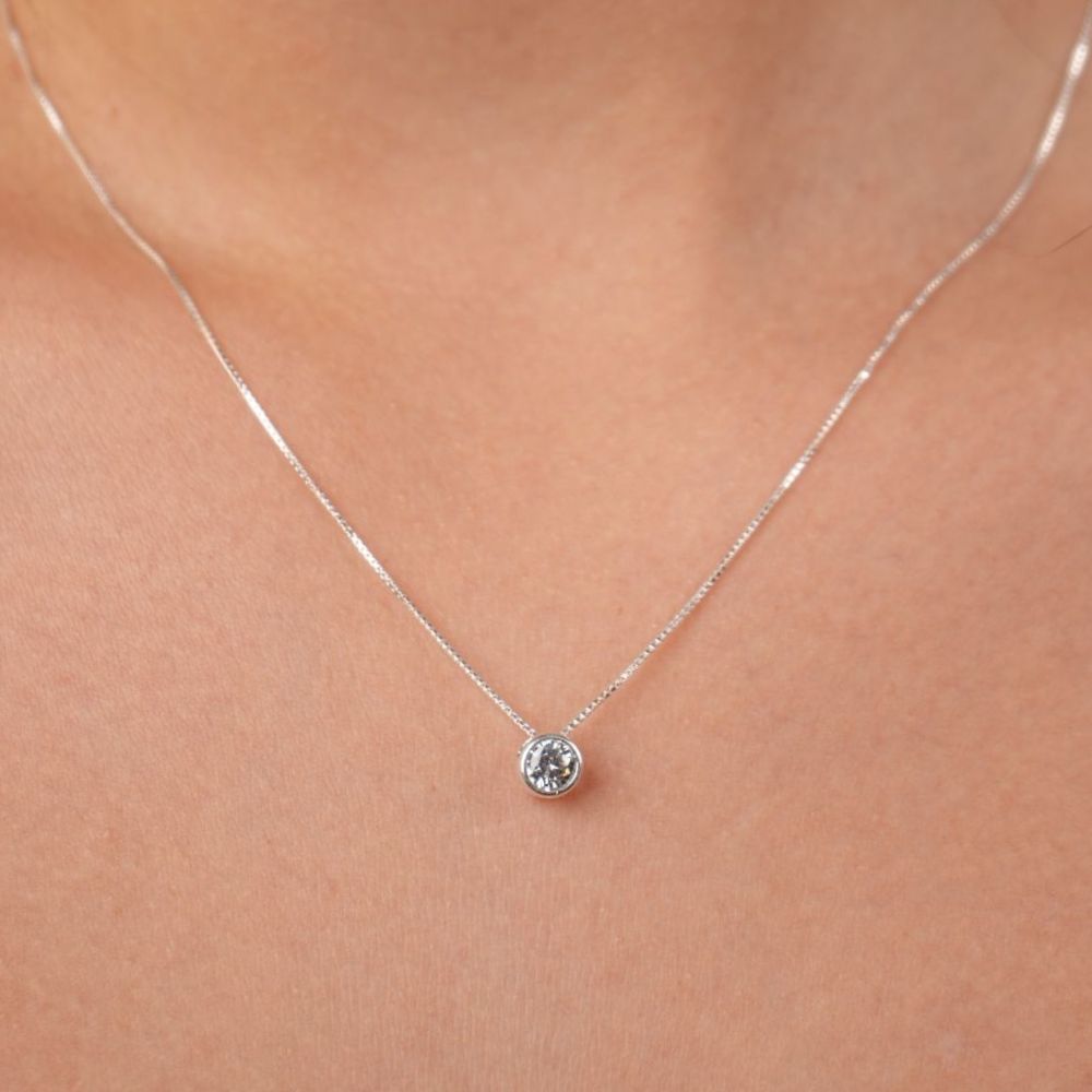 Collar con punto de luz - AZZIA JOYERIA 
